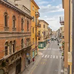 Verona Lodge * Верона