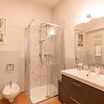 Апартаменты Verona Lodge